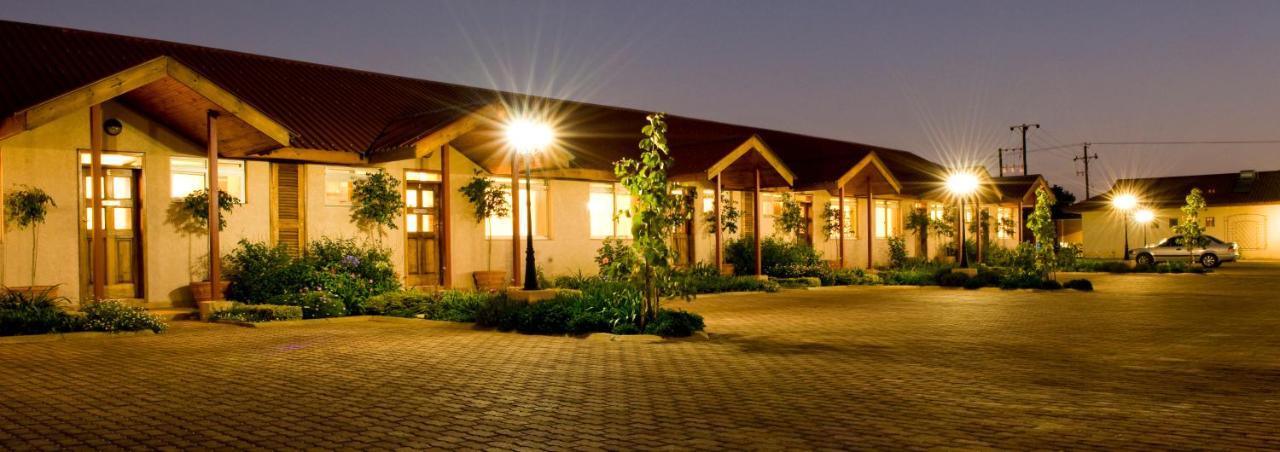 Shakespeare Court Serviced Apartments 루사카 외부 사진